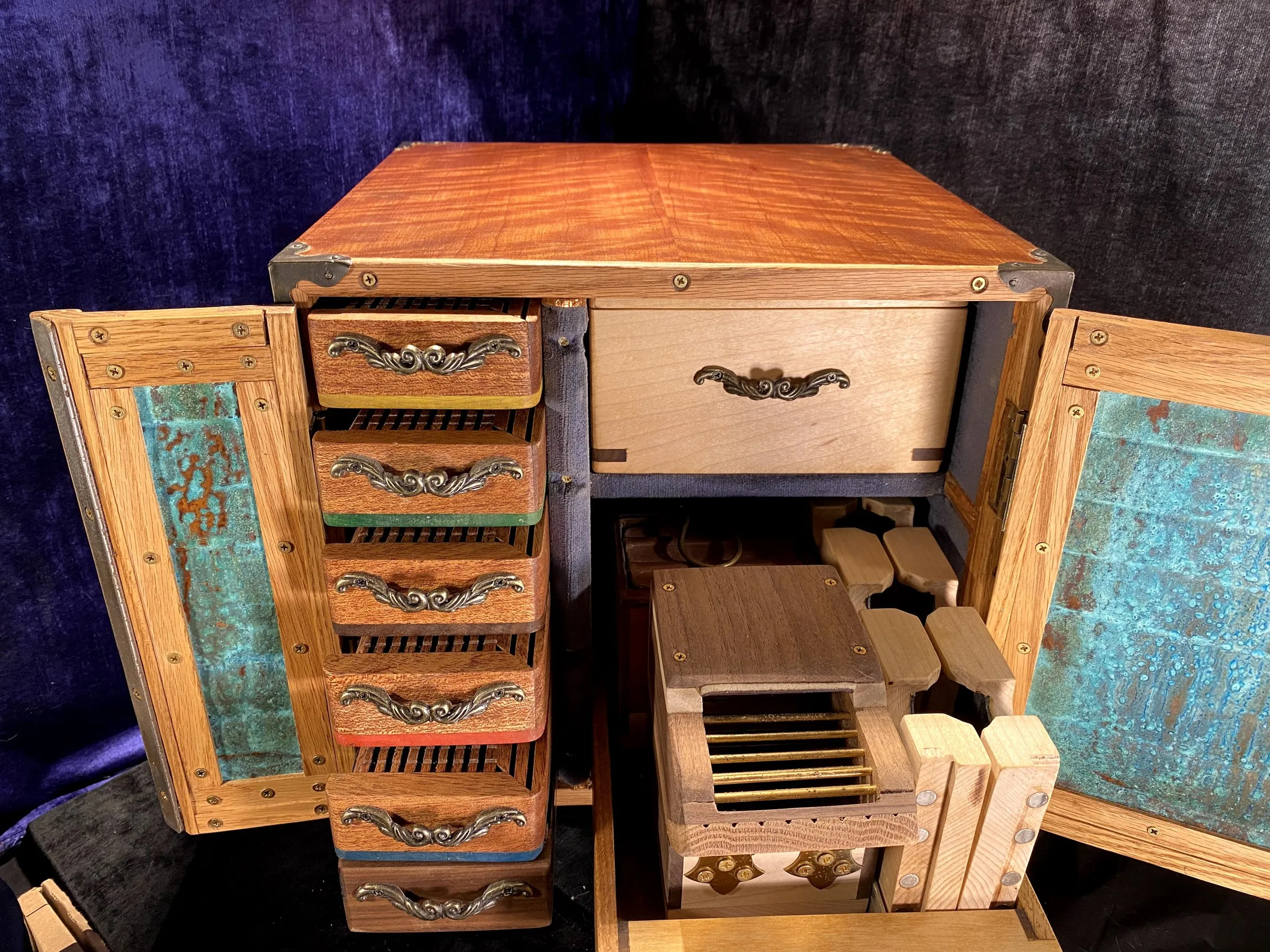 Board game cabinet