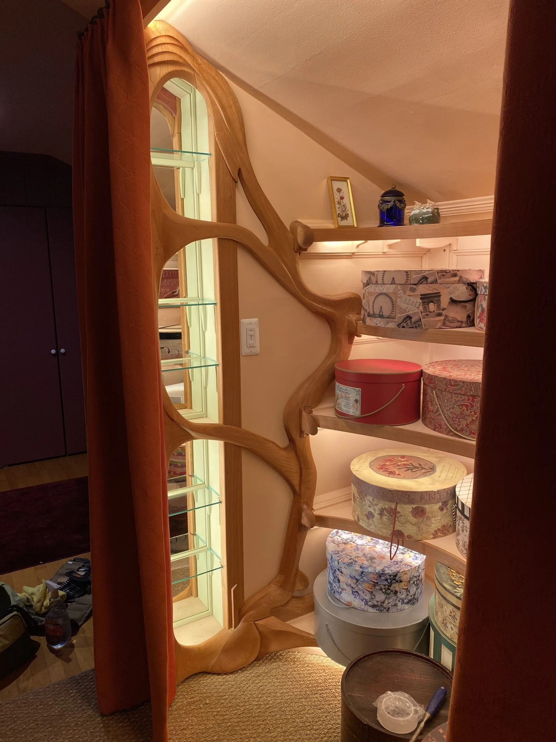 Hat-box closet