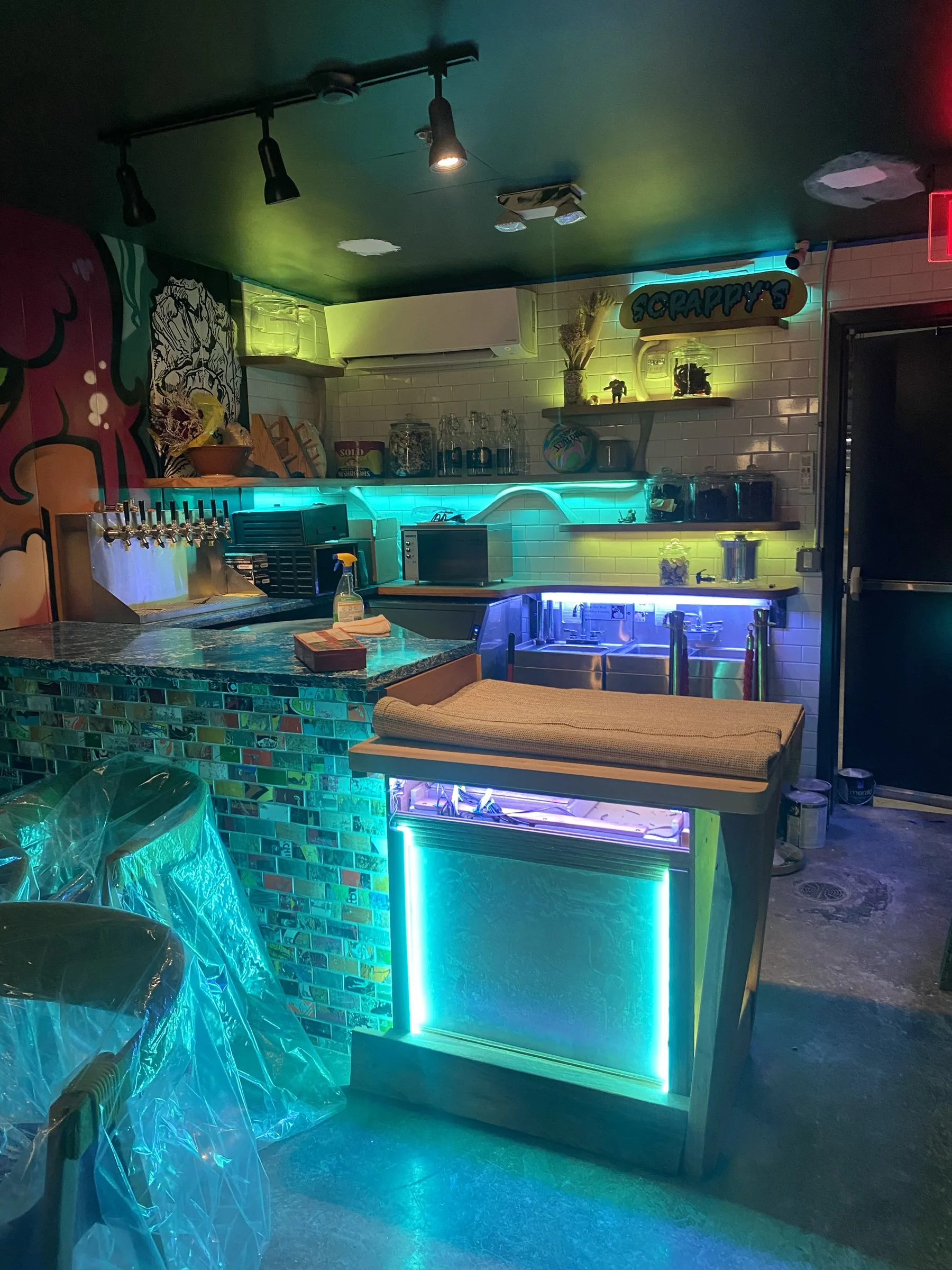 Lit island, mural room