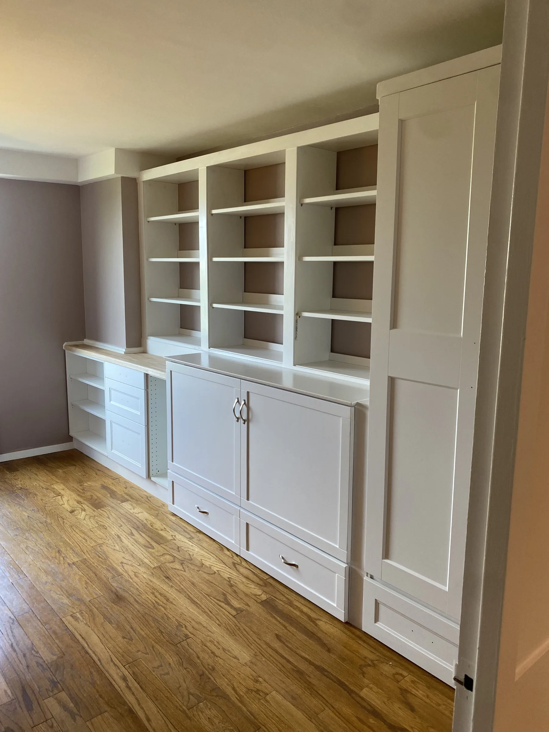 Murphy bed and office